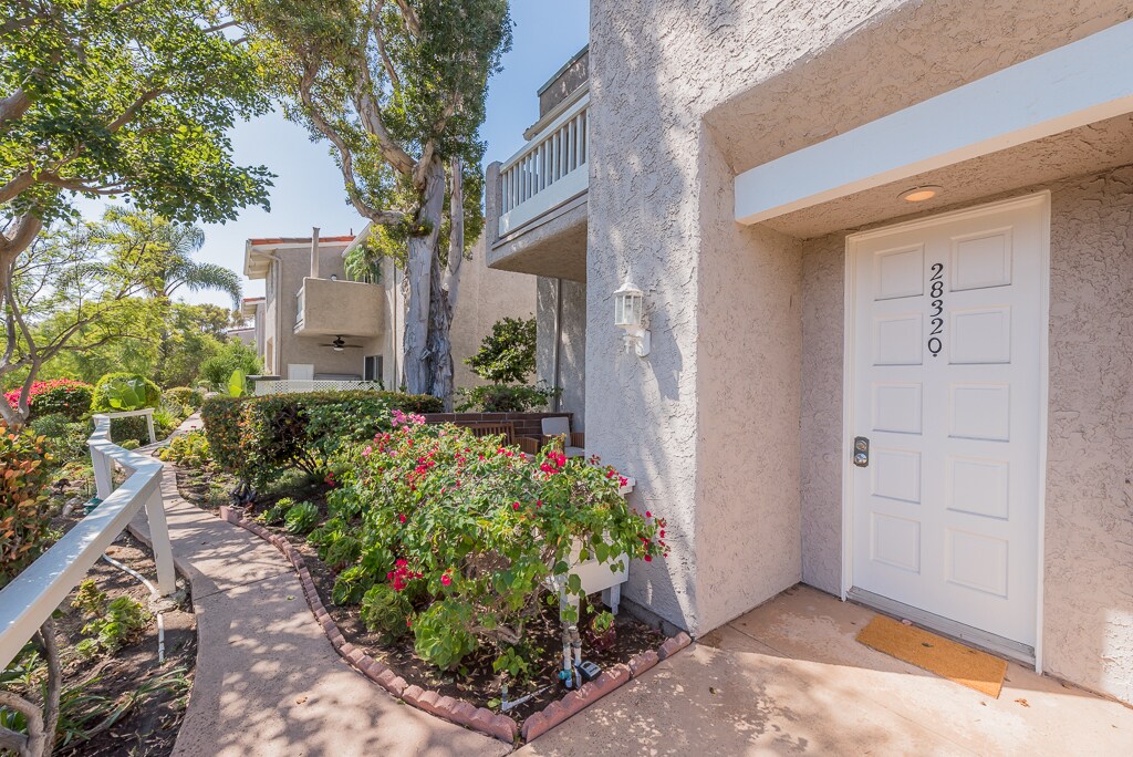 Building Photo - 28320 Rey de Copas Ln