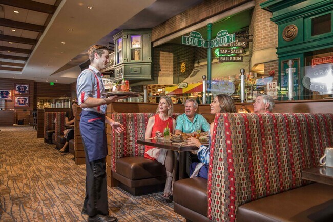 Building Photo - 7835 Lakeside Blvd