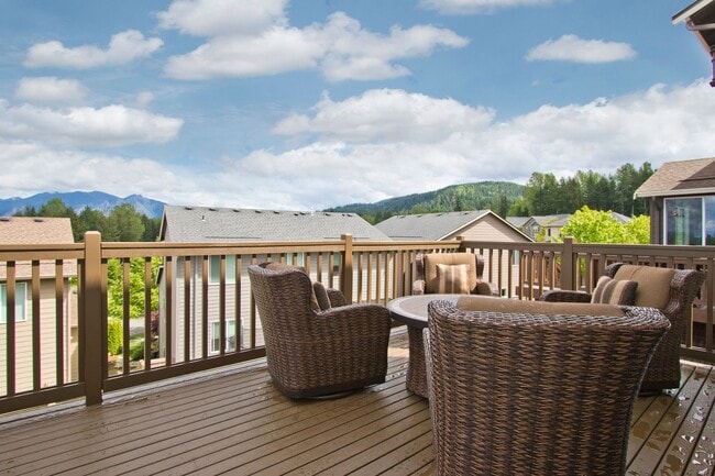 Building Photo - 4Bd/3Ba Snoqualmie House