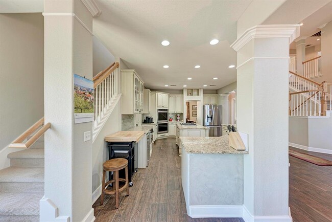 Building Photo - 8236 Phantom Canyon Dr