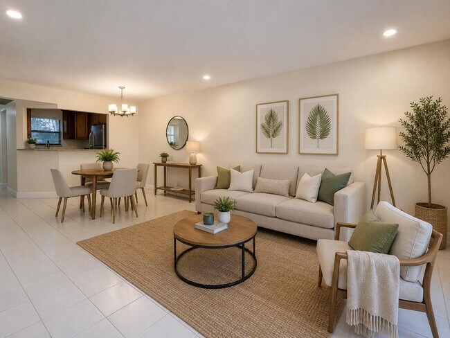 Building Photo - 21911 Lake Forest Cir
