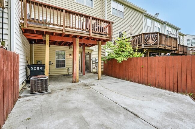 Building Photo - 3255 Gina Pl