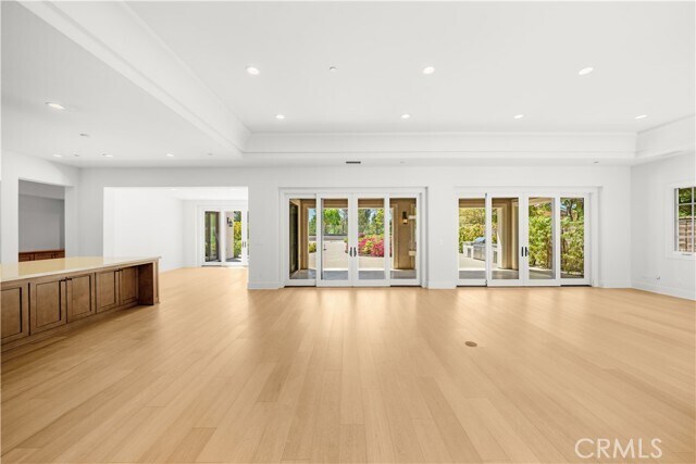 Building Photo - 106 Heavenly