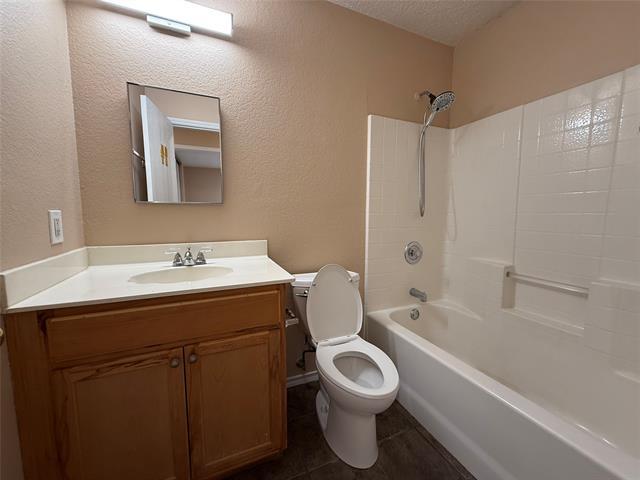 Building Photo - 4417 Courtside Dr