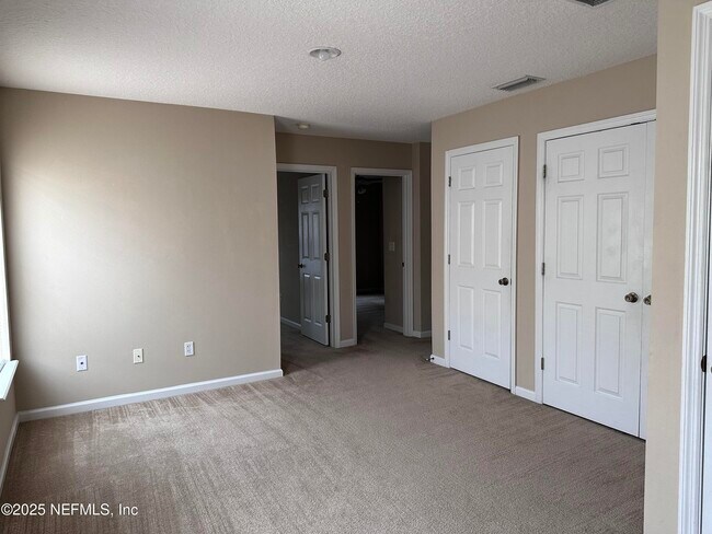 Building Photo - 1500 Calming Water Dr