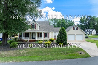 Building Photo - 205 Simbelyn Dr