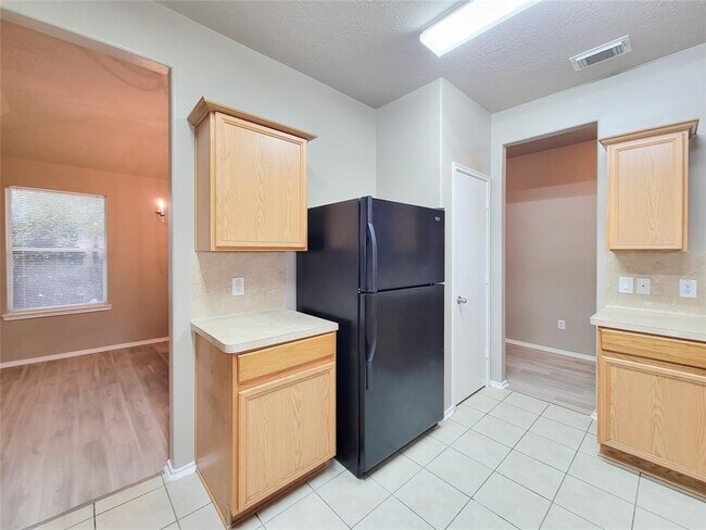 Building Photo - 2731 Trinity Glen Ln
