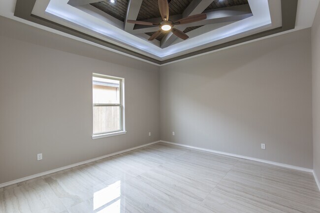 Building Photo - 10903 N 29th Ln