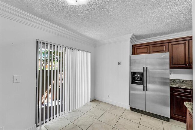 Building Photo - 2376 NW 36th Ave
