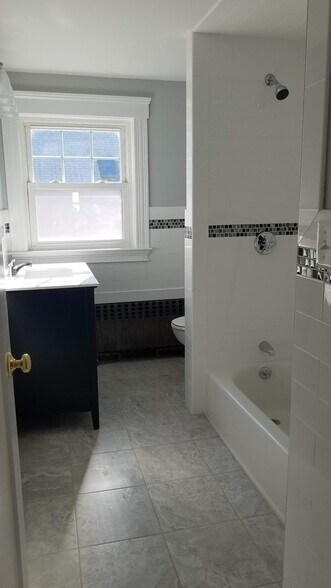 Building Photo - 42 Phillips Rd