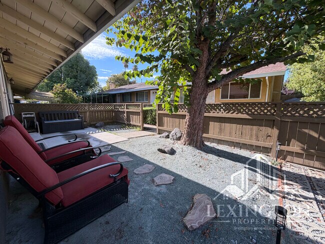 Building Photo - Stunning, 2BD/1BA, Condo home in The Villaggio Community, near Madison Ave. and American River Co...