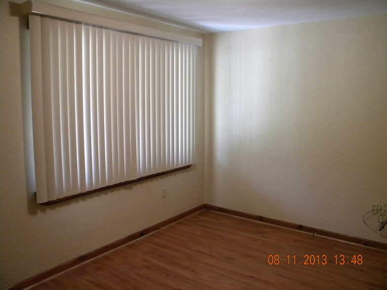 Bedroom - 511 E 3rd St