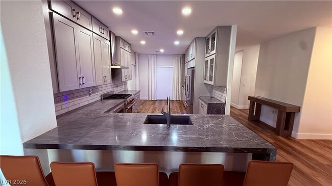 Building Photo - 3065 Olivia Heights Ave