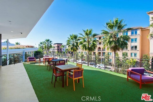 Building Photo - 13044 Pacific Promenade