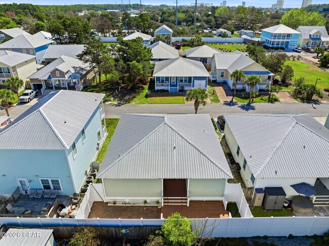 Building Photo - 415 Paradise Blvd