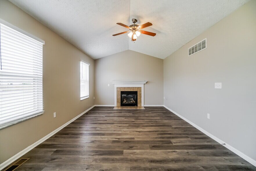 Building Photo - 4299 Shady Meadows Dr