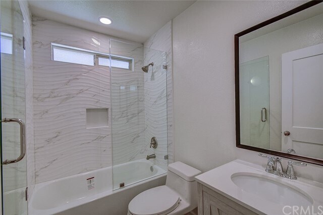 Building Photo - 1302 Cadena