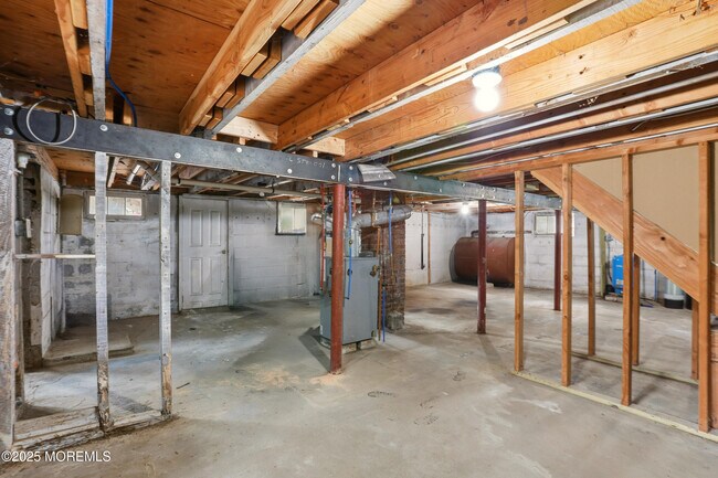 Building Photo - 61 Cassville Rd