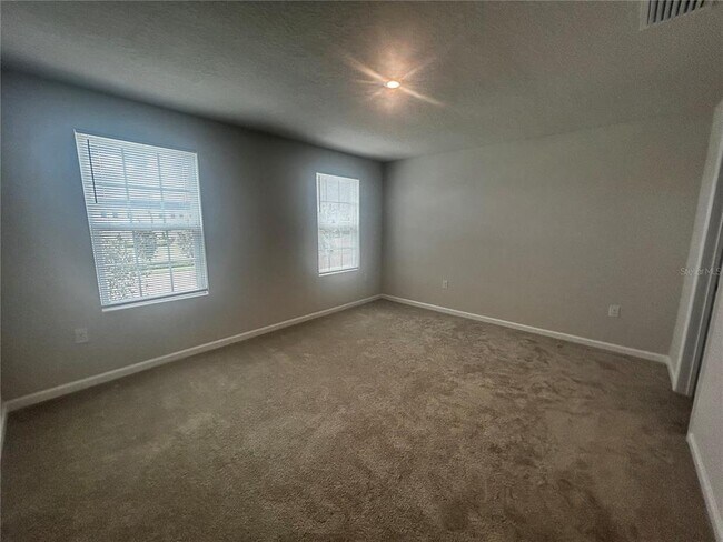 Building Photo - 14124 Crimson Ave
