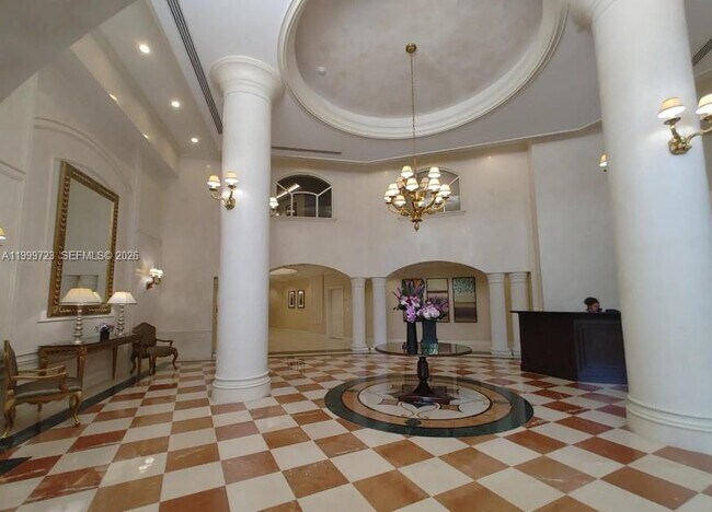 Building Photo - 20000 E Country Club Dr