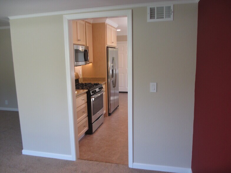Building Photo - 1141 Dunford Way