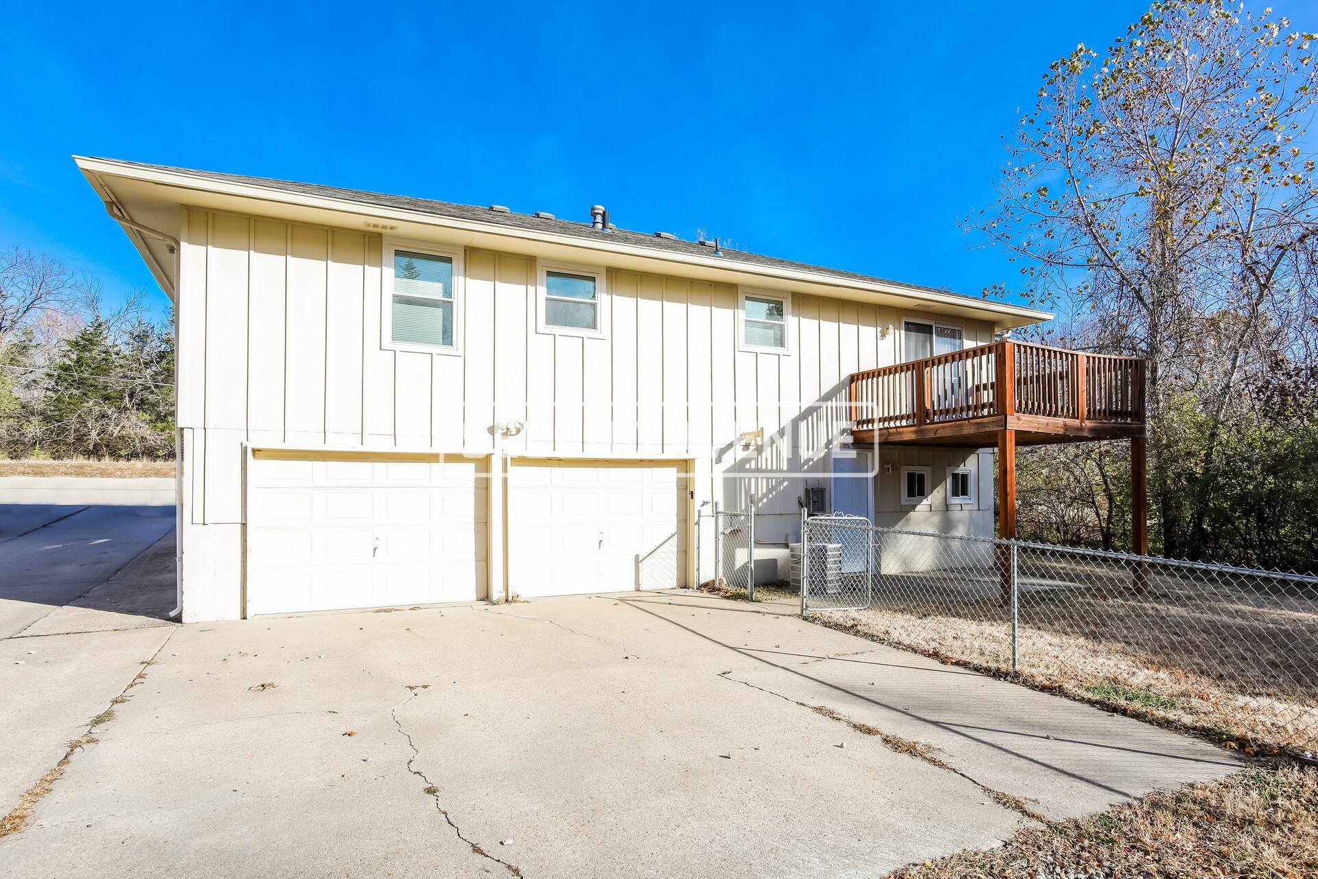 Building Photo - 1705 Vilas St