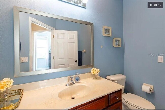 Building Photo - 1084 Shadowmoss Cir