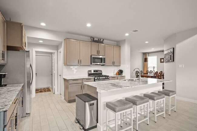 Building Photo - 18419 Windy Knl Wy