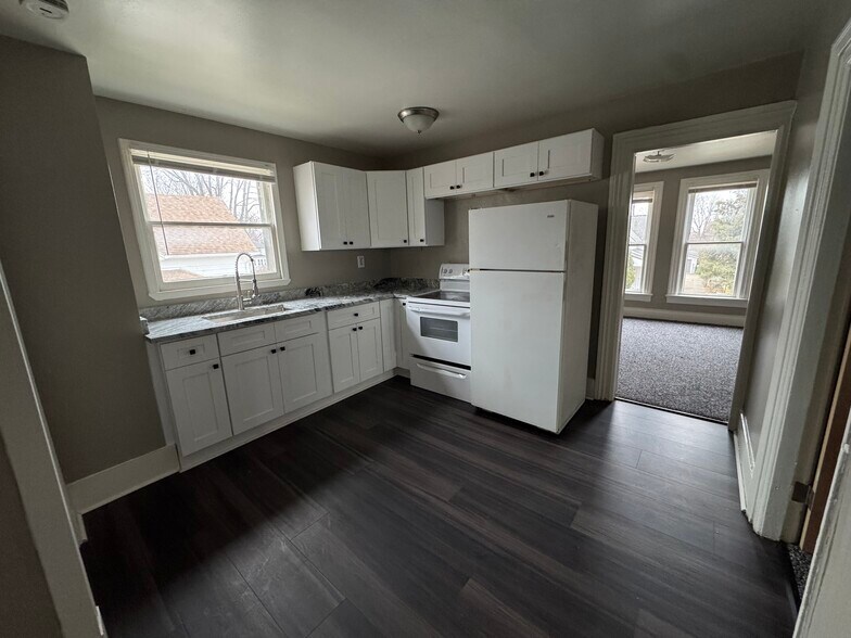 Building Photo - 15 Washington St