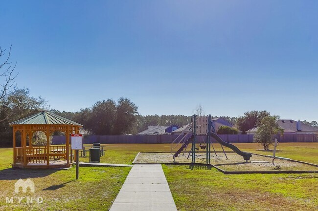 Building Photo - 2558 Glenfield Dr