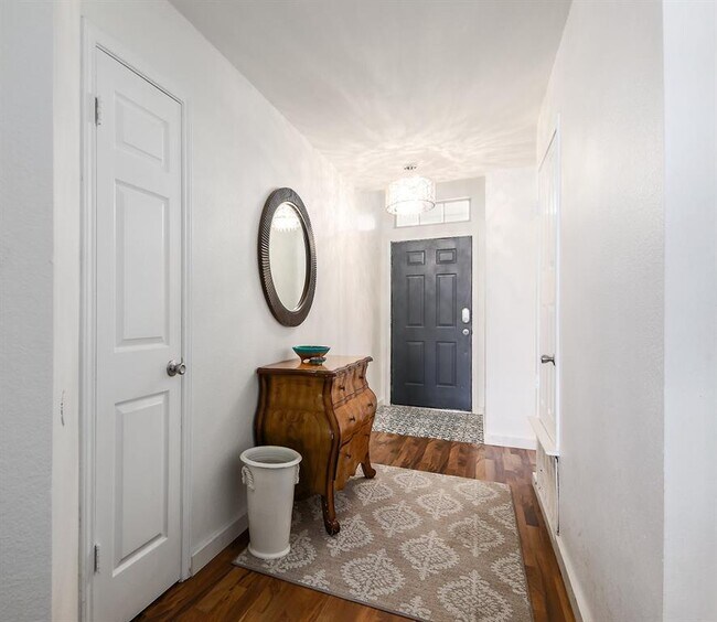 Building Photo - 16806 Langland Rd