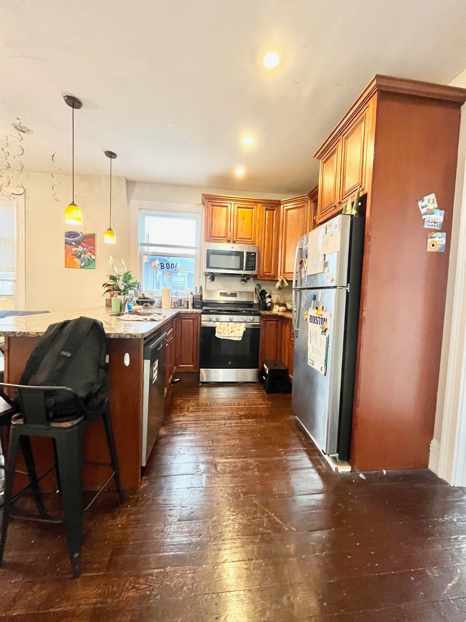 Building Photo - 717 Parker St