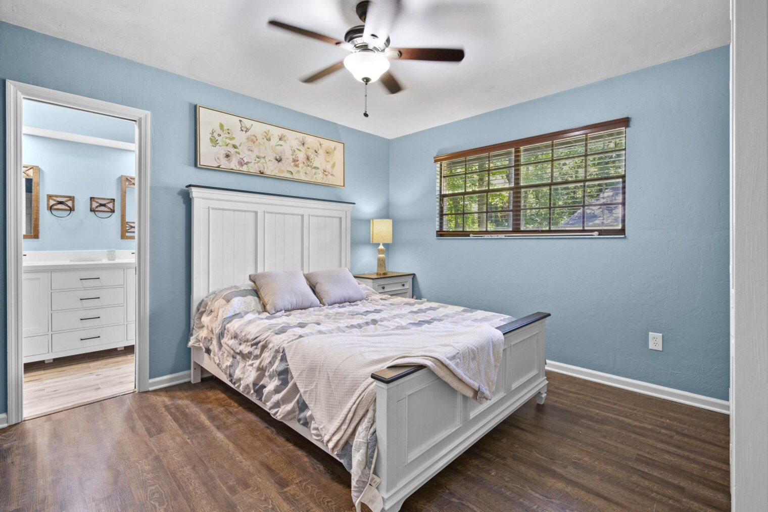 Building Photo - 5922 NW 57th Way