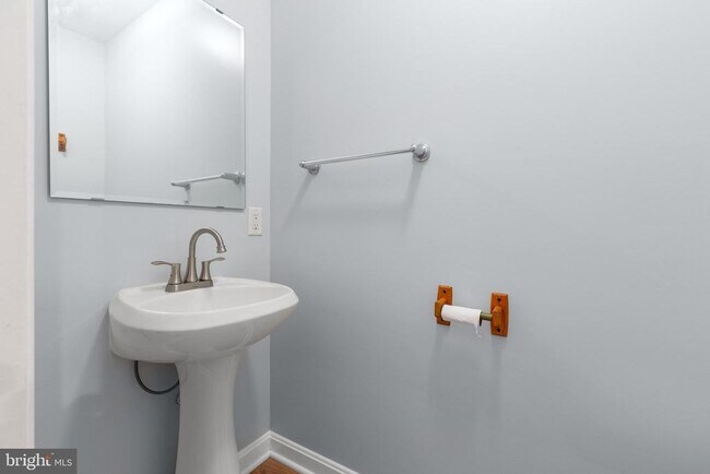 Building Photo - 15788 Nimes Ct