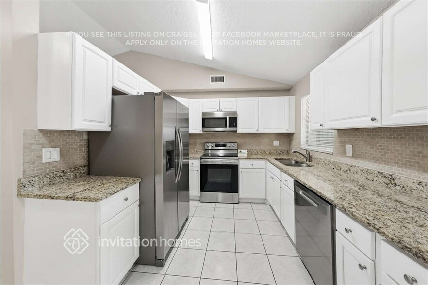 Building Photo - 7839 Putnam Cir