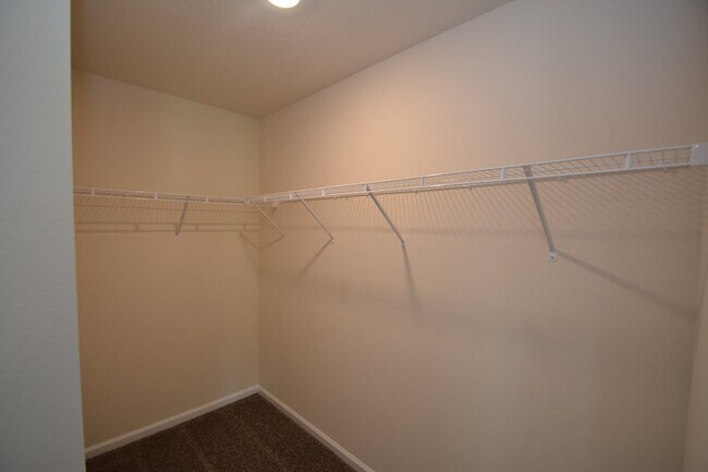 Building Photo - 664 Grand Reserve Dr