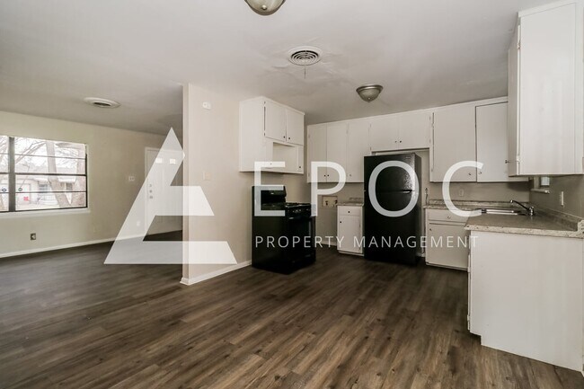 Building Photo - 1412 Alta Mira Dr