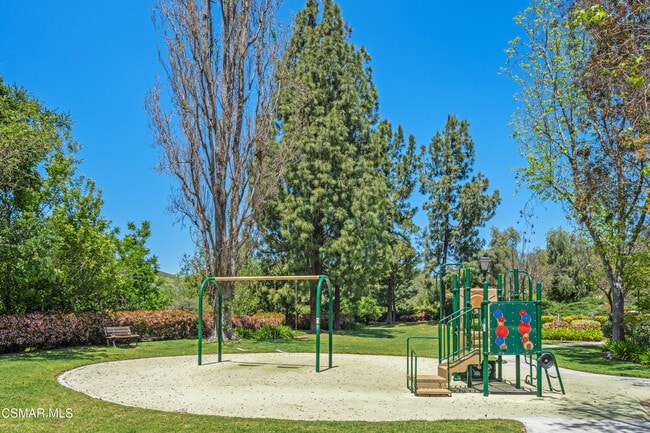 Building Photo - 501 Via Colinas