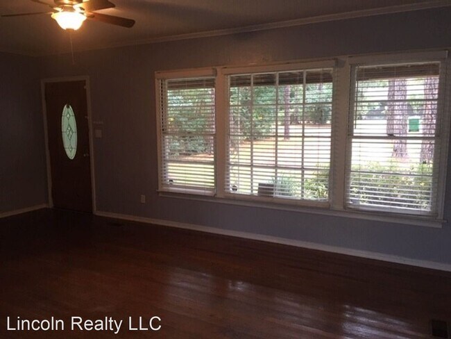 Building Photo - 3 br, 2 bath House - 701 W. Alden Ave