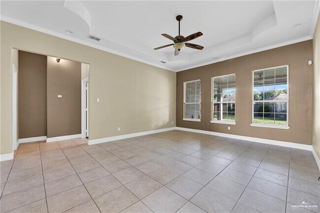 Building Photo - 29 Barcelona Blvd