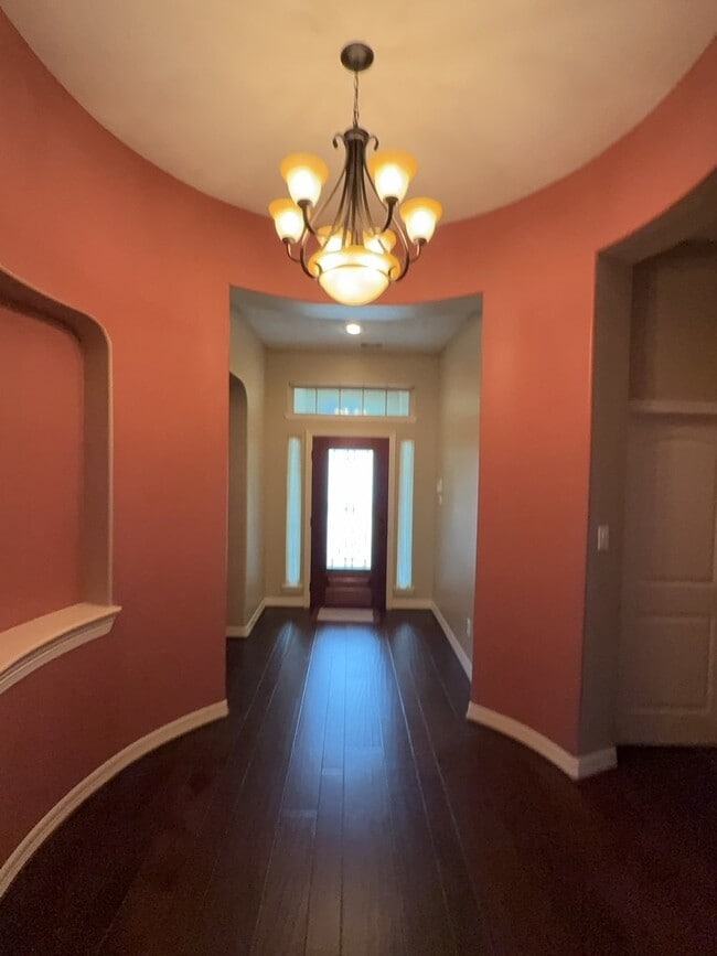 Building Photo - 8211 Mattwood Dr