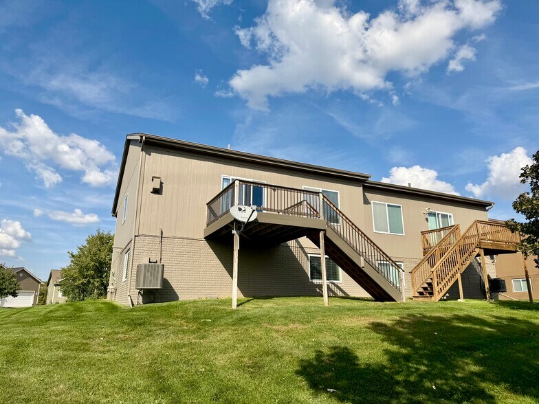 Building Photo - 5135 S 195th Cir