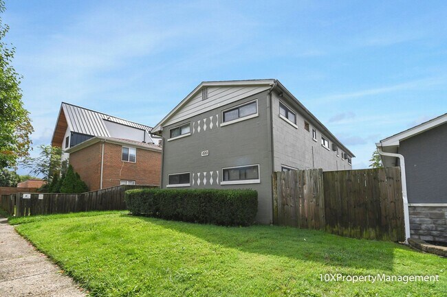 Building Photo - 499 E Columbus St