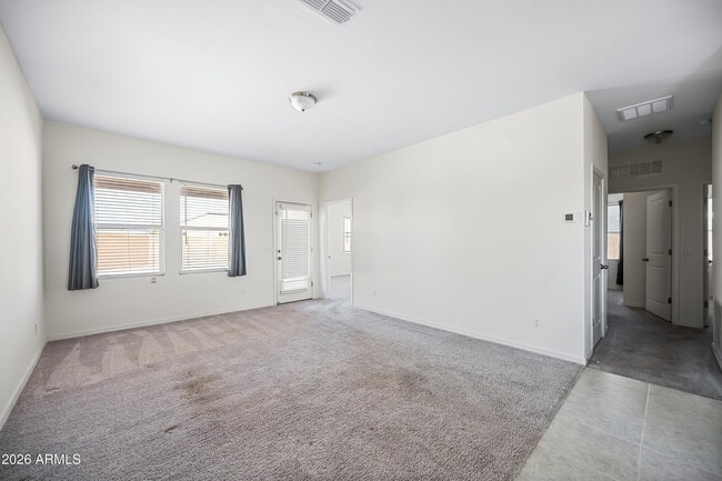 Building Photo - 2430 E Alonso Dr