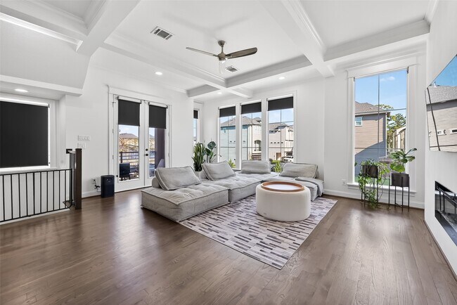 Building Photo - 1303 Upland Retreat Dr