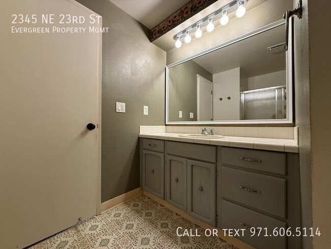 Building Photo - 2345 NE 23rd St