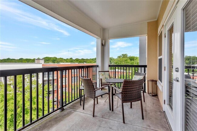 Building Photo - 870 Inman Vlg Pkwy NE