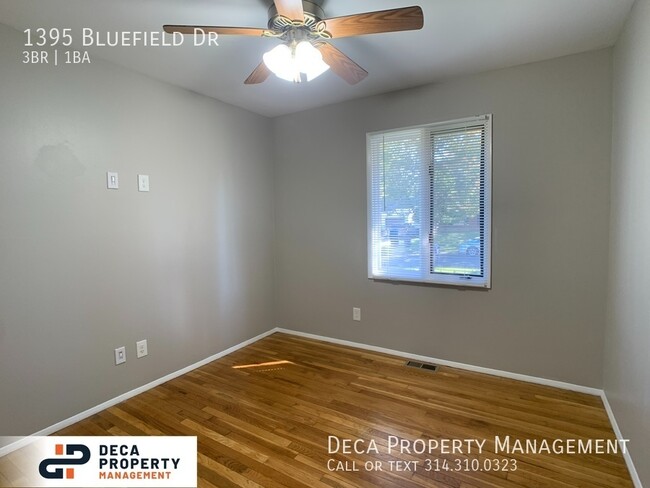 Building Photo - 3 Bedroom House