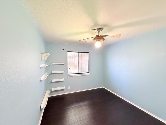 Building Photo - 4415 Hunters Lodge Dr