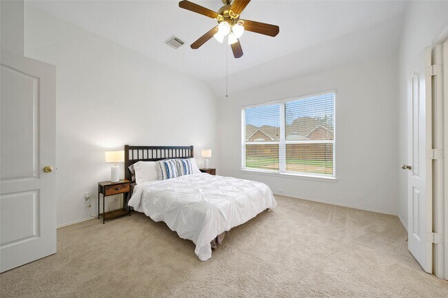 Building Photo - 21406 Hannover Pines Dr